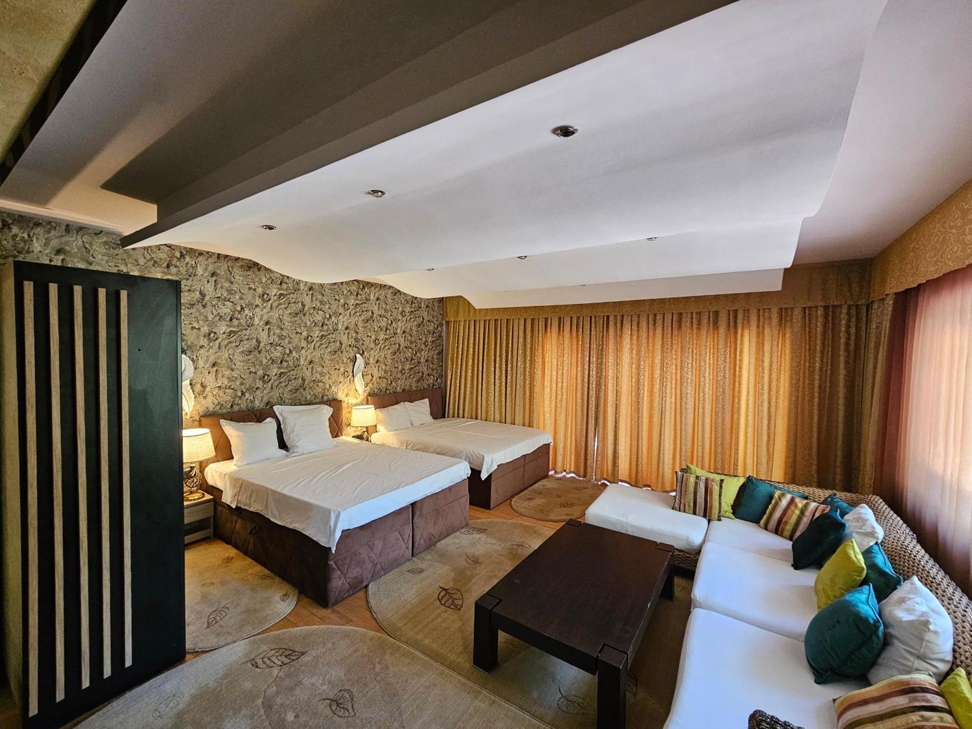Simple Villa Rooms National Arena Self Check In Букурещ Екстериор снимка