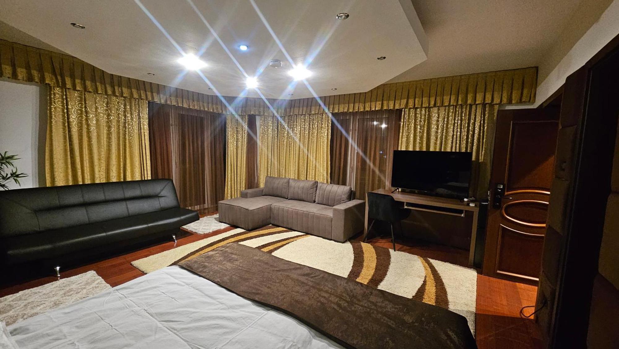 Simple Villa Rooms National Arena Self Check In Букурещ Екстериор снимка